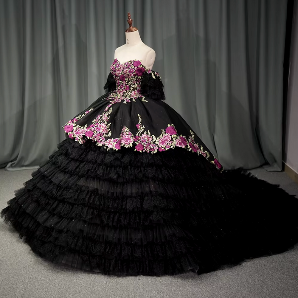 
                      
                        Elegant Detachable Sleeve Princess Ball Gown Black Quinceanera Dress
                      
                    