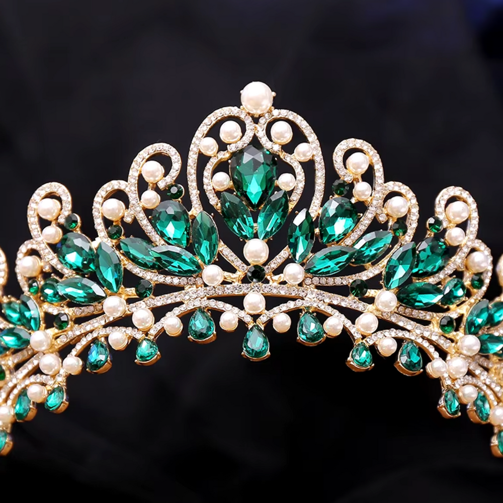 
                      
                        Pearl Royal Queen Crown Crystal Tiara
                      
                    