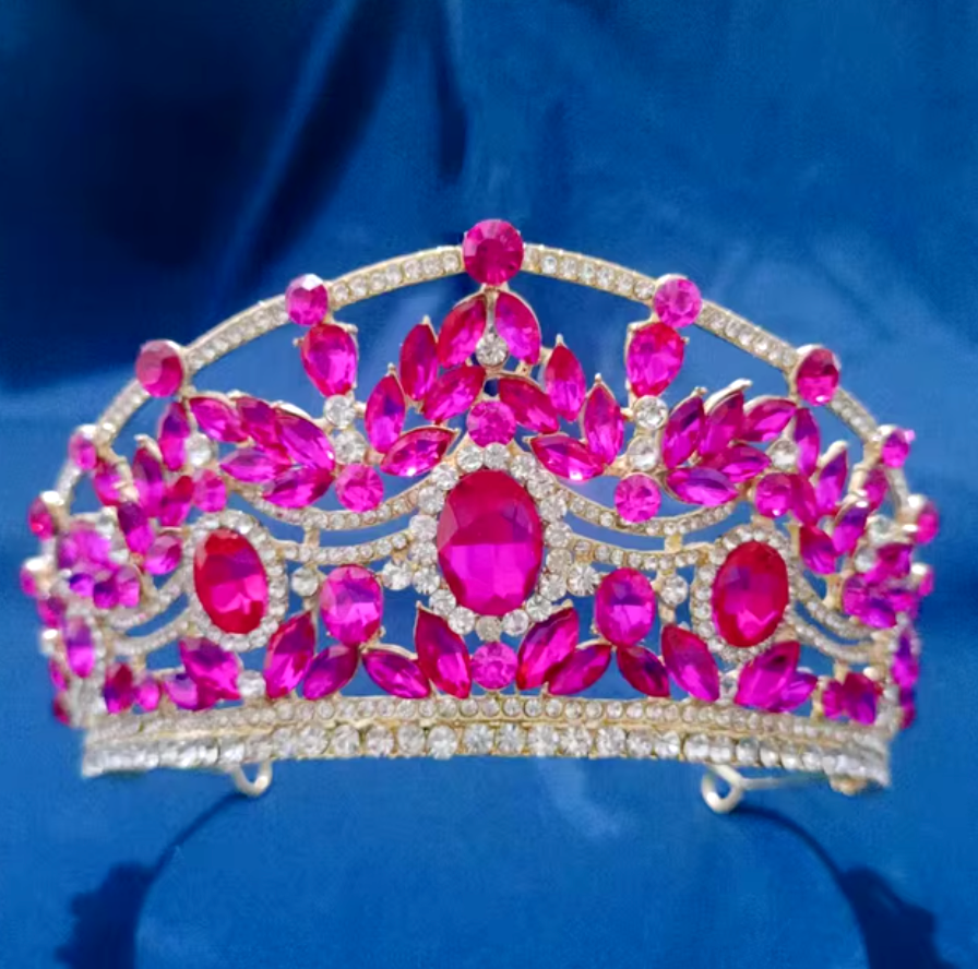 
                      
                        Stunning Crystal Tiara Hair Pageant Accessories
                      
                    