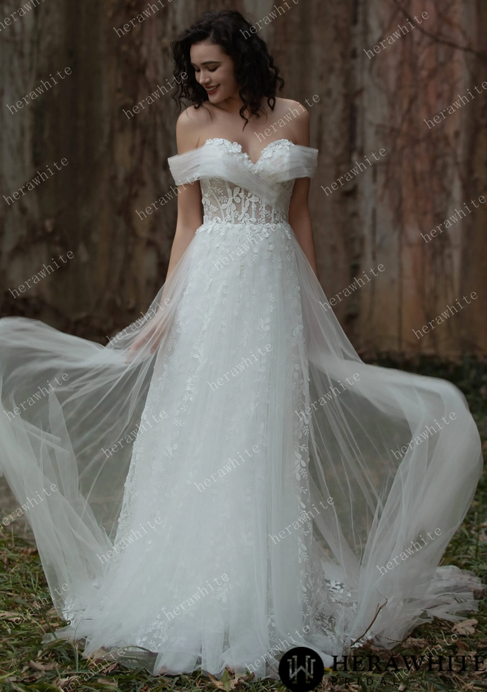 Exquisite Sweetheart A-line Lace Bridal Gown