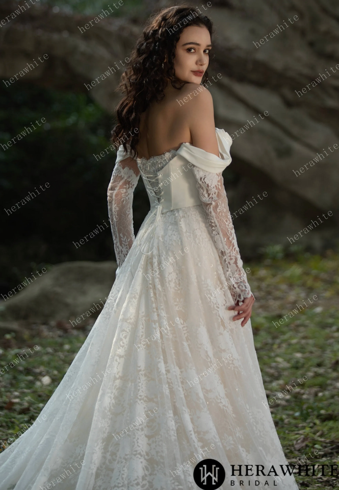 Chantilly Lace Sweetheart Wedding Gown with Long Sleeves and Detachable Jacket