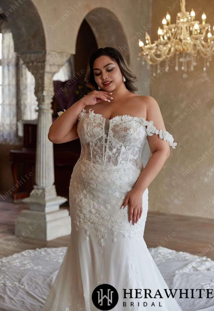 Enchanting Mermaid Silhouette Wedding Dress with Chapel Train