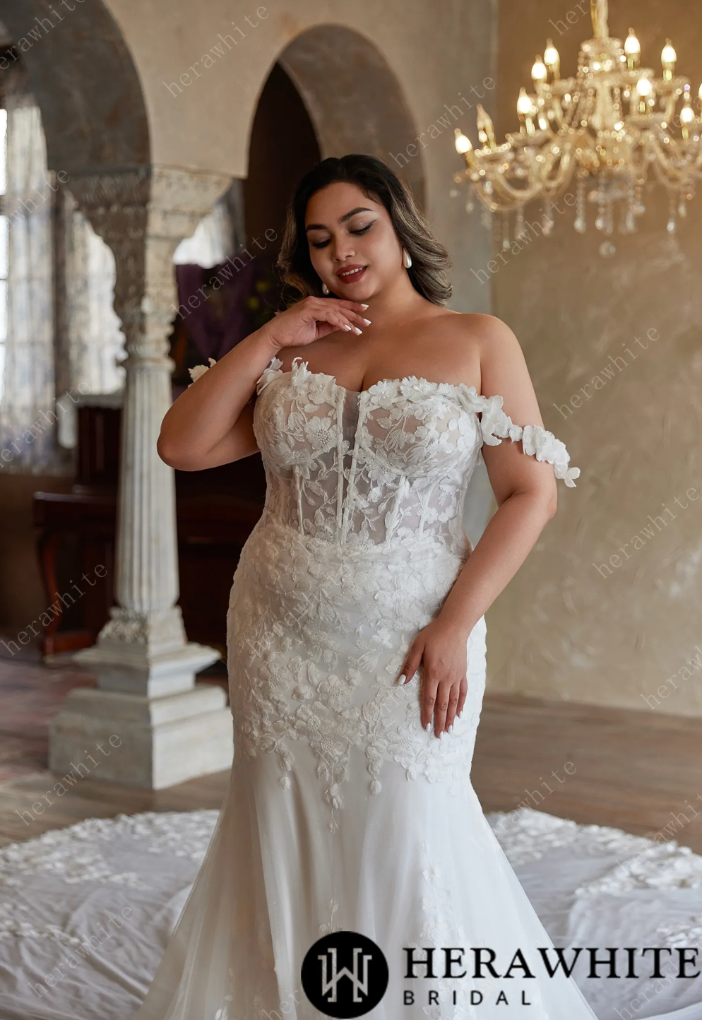 Enchanting Mermaid Silhouette Wedding Dress with Chapel Train