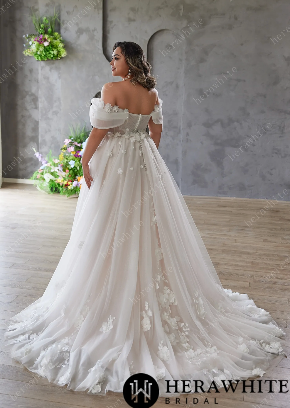 3D Floral Appliques with A Sexy Slit Wedding Dress