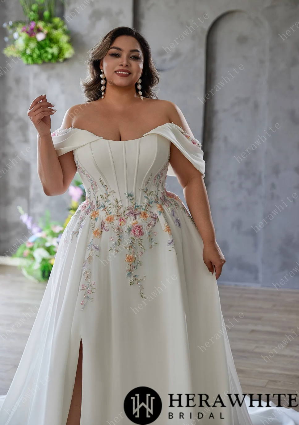 Colorful Embroidery Scoop Neckline with Detachable Draped Sleeves Satin Wedding Gown