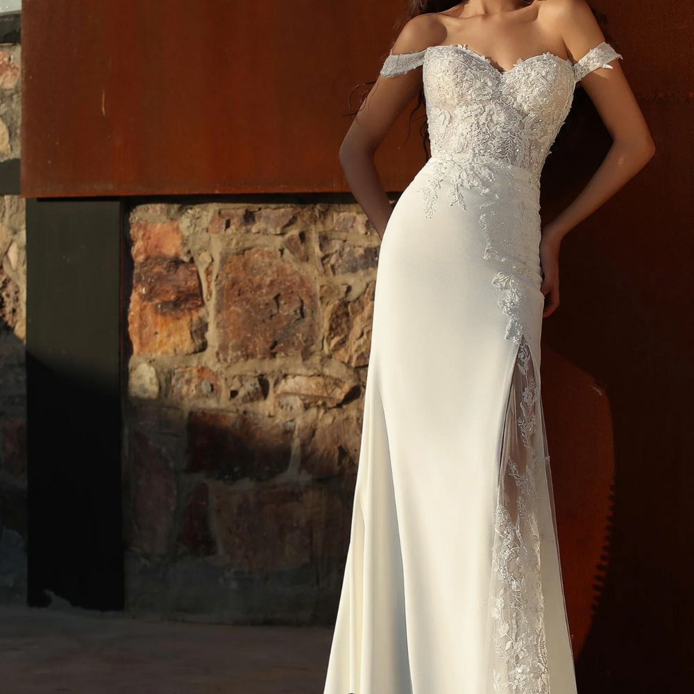 Elegant Off-the-shoulder Sheath Crepe Wedding dress