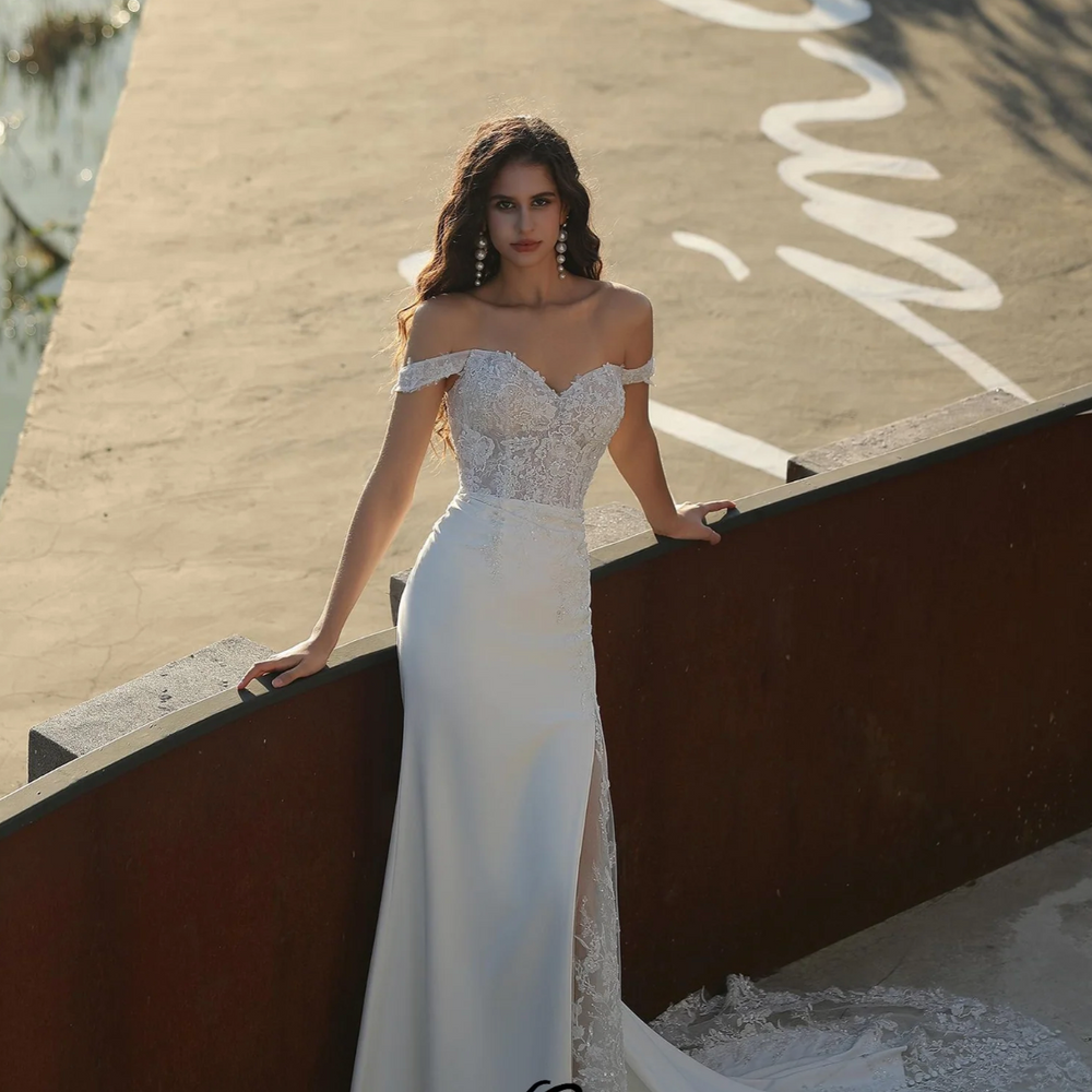 
                      
                        Elegant Off-the-shoulder Sheath Crepe Wedding dress
                      
                    
