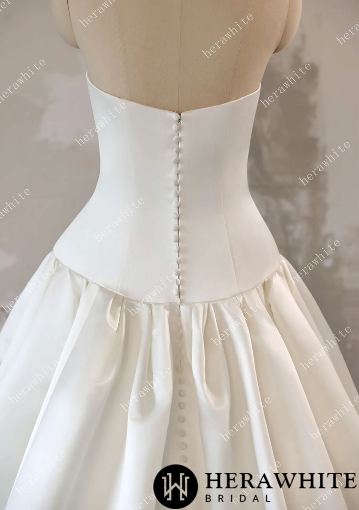 
                      
                        Satin Corset Wedding Dress Drop Waist Princess Bridal Ball Gown, embrace refined luxury with this exquisite satin ballgown
                      
                    