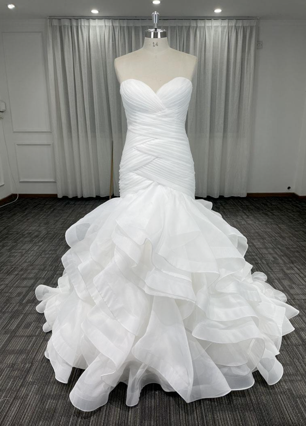 Load image into Gallery viewer, Sleeveless Satin Sweetheart Criss Cross Ruffle Wedding Dress

