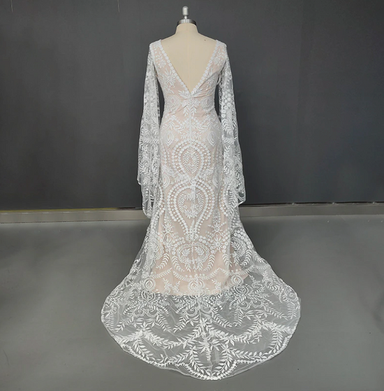 Load image into Gallery viewer, Gorgeous Boho Bohemian V-Neck Open Back Lace Sweep Train Wedding Bridal Dress
