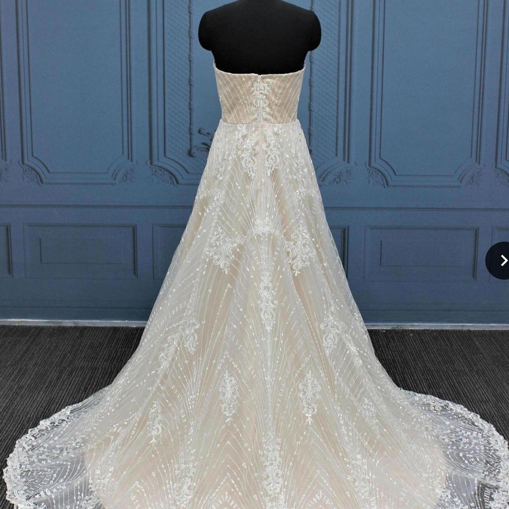 
                      
                        A-Line Sweetheart Tulle Lace Wedding Bridal Gown
                      
                    