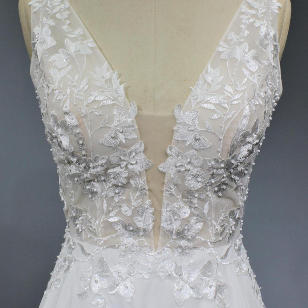 
                      
                        Pearl Beaded Lace Chiffon A Line Wedding Dress
                      
                    