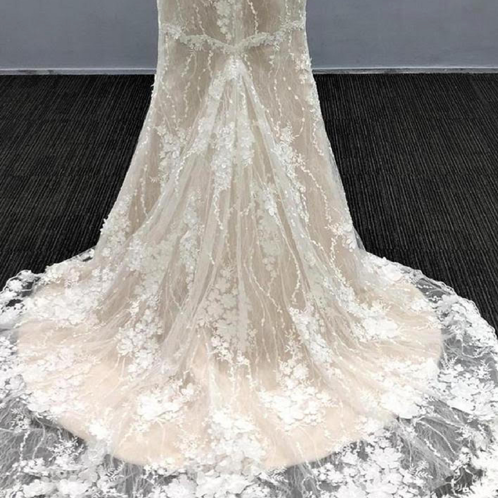 
                      
                        Lace Illusion Sleeve Mermaid Sweetheart Bridal Gown
                      
                    