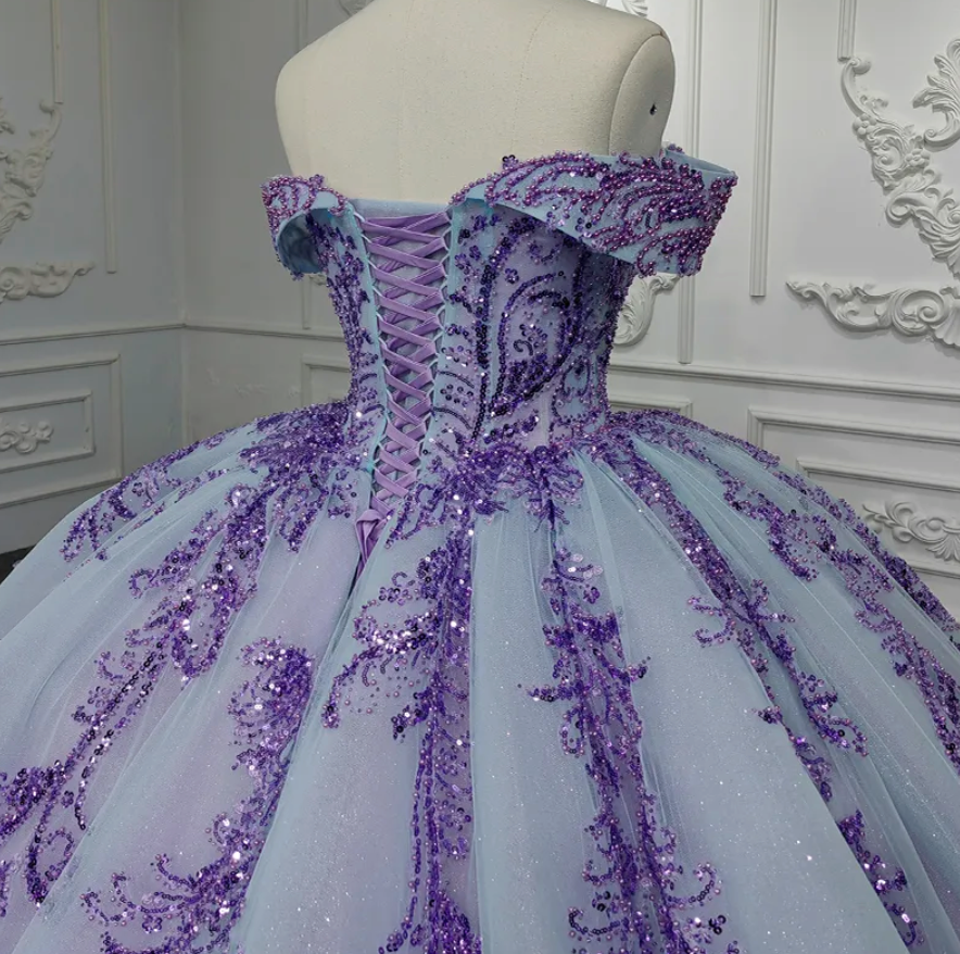 
                      
                        Quinceanera A Line Ball Gown Sweetheart Sequined Beading Party Dress
                      
                    