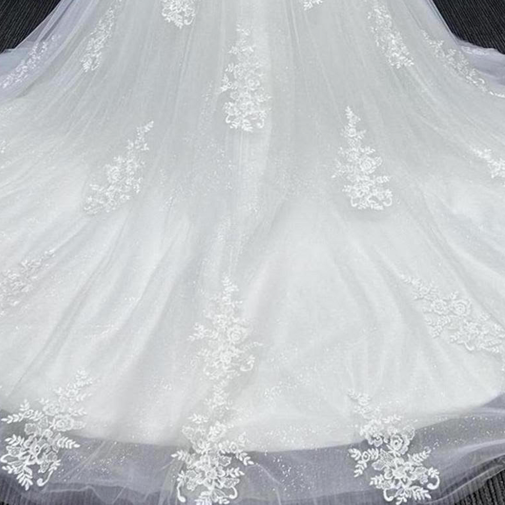 
                      
                        Lace Applique A Line Wedding Dress
                      
                    