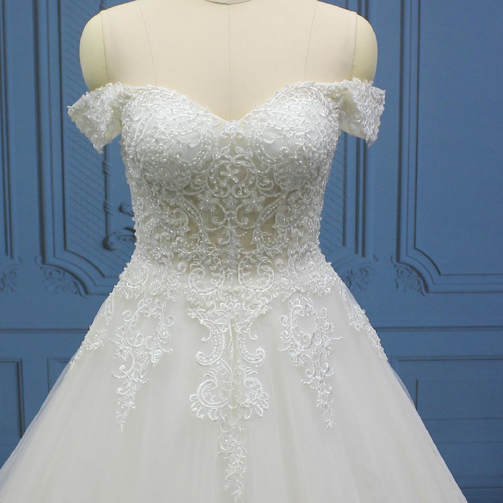 
                      
                        Lace Pearl Sleeveless A Line Bridal Wedding Gown
                      
                    