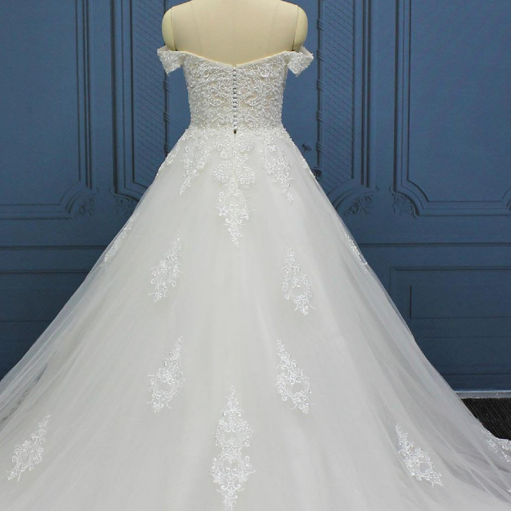 
                      
                        Lace Pearl Sleeveless A Line Bridal Wedding Gown
                      
                    