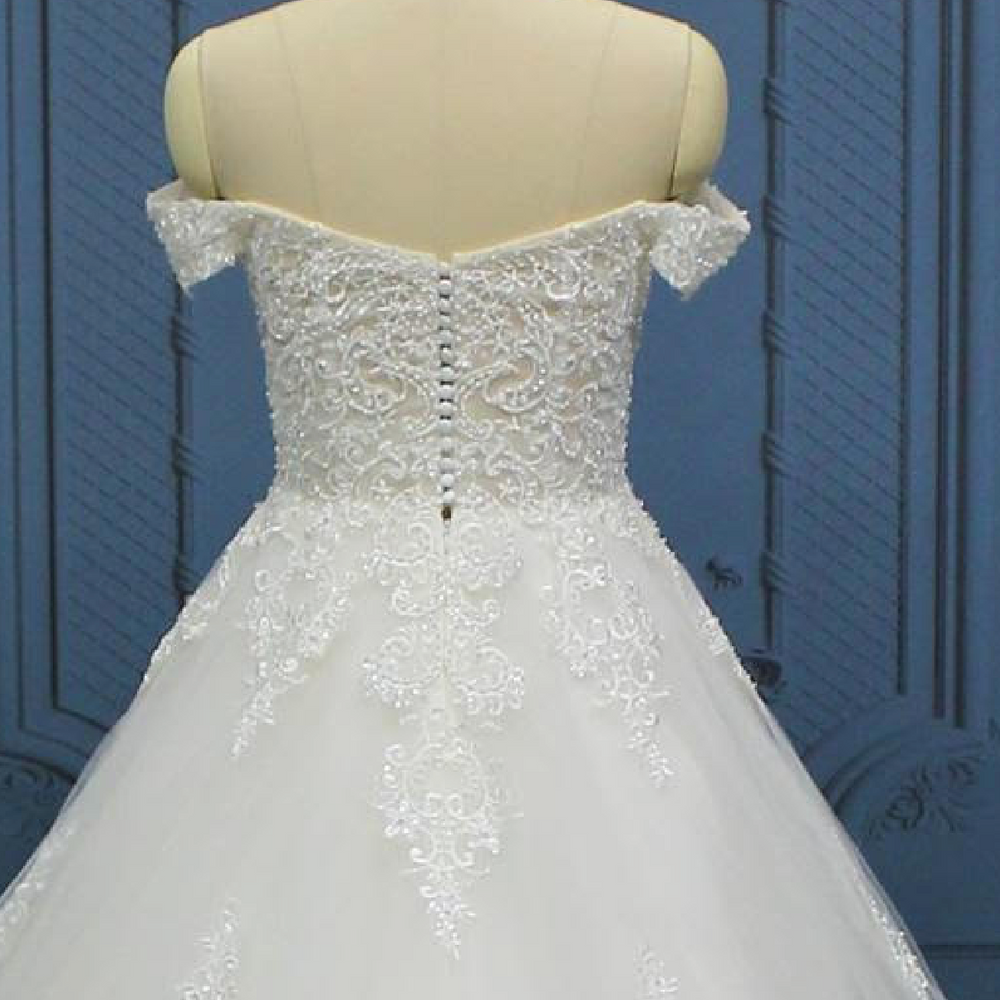 
                      
                        Lace Pearl Sleeveless A Line Bridal Wedding Gown
                      
                    