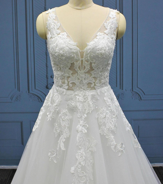 a line wedding tulle lace bridal gown