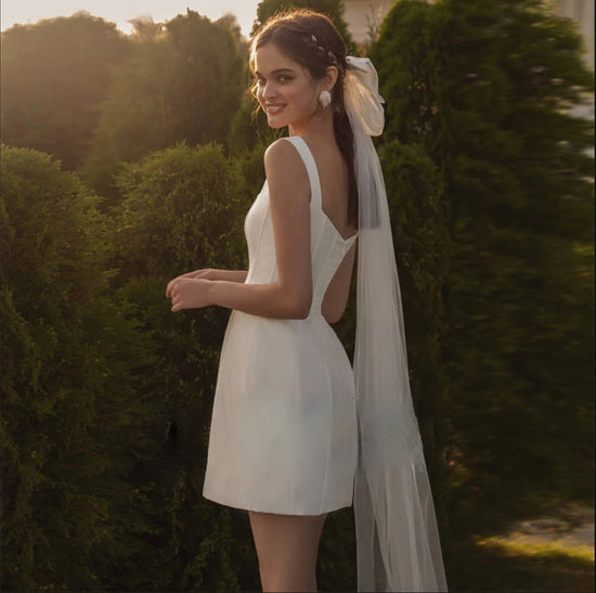 Square-Neck Sleeveless Simple Mini Wedding Dress