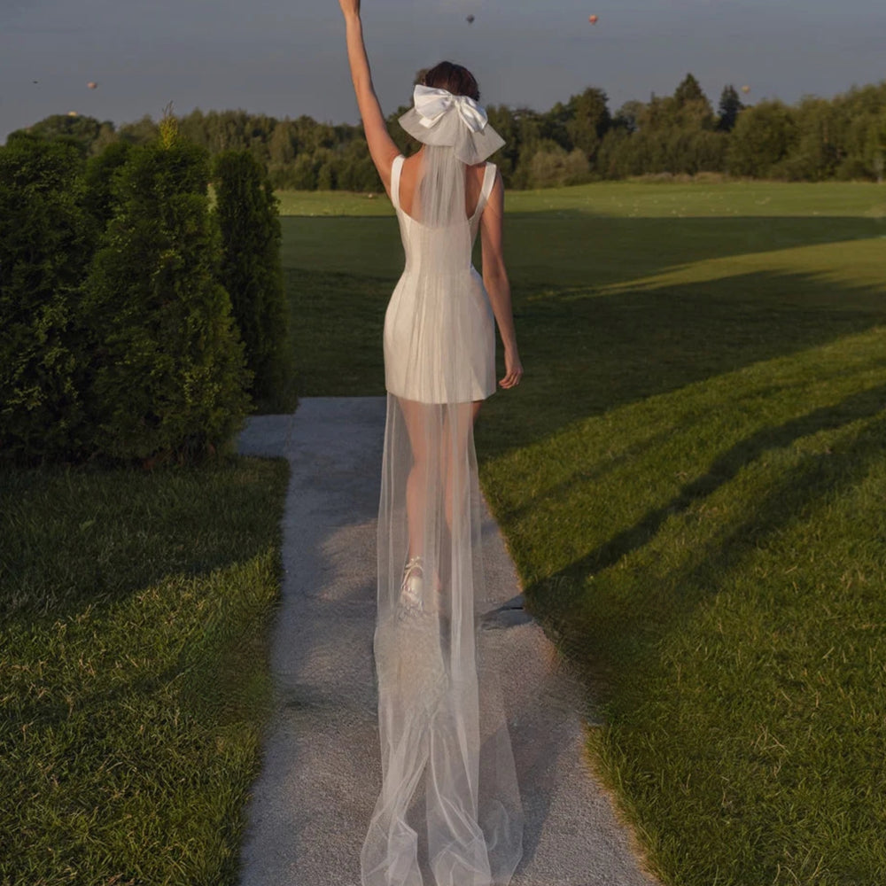 
                      
                        Square-Neck Sleeveless Simple Mini Wedding Dress
                      
                    