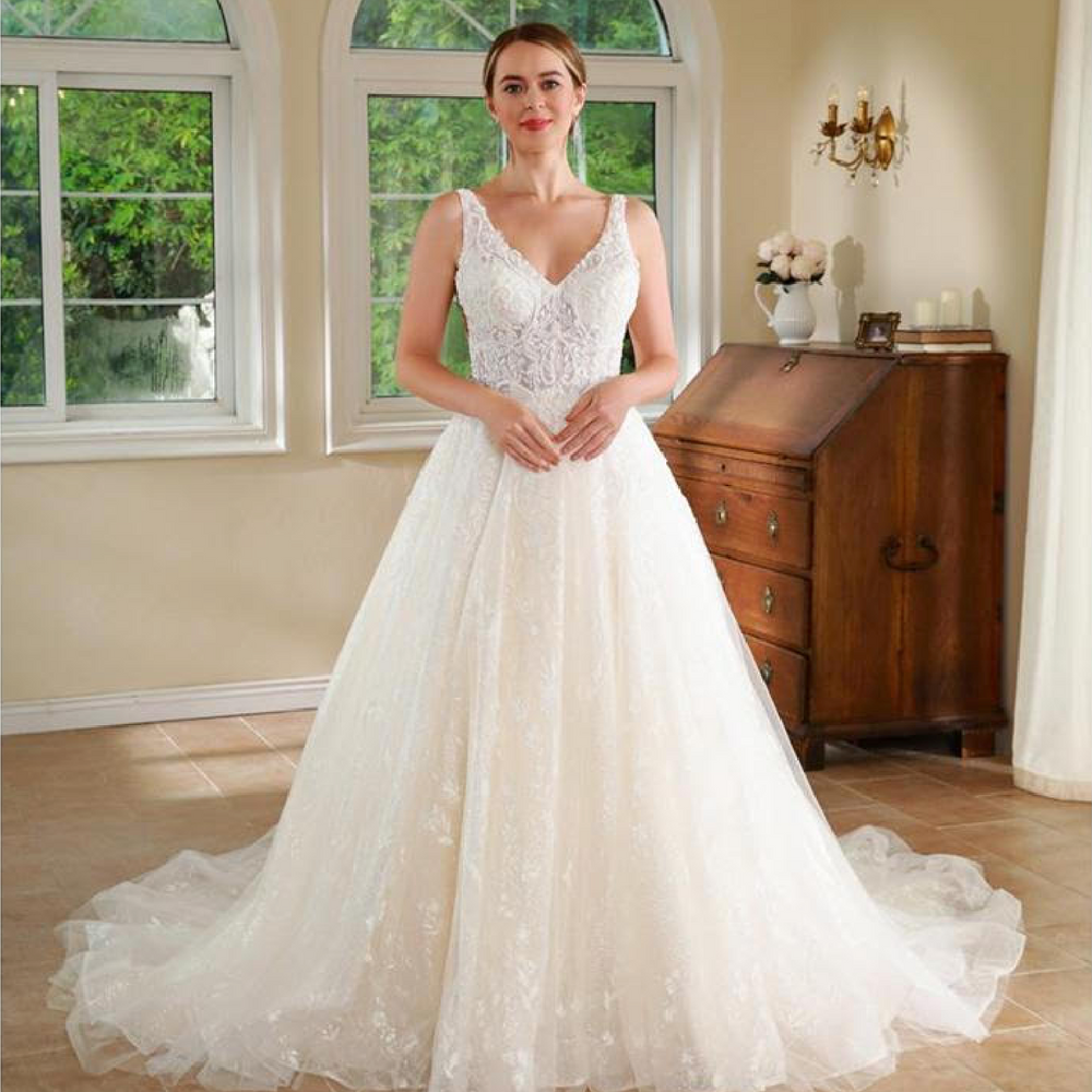 Tulle Lace Sleeveless Bridal Wedding Gown