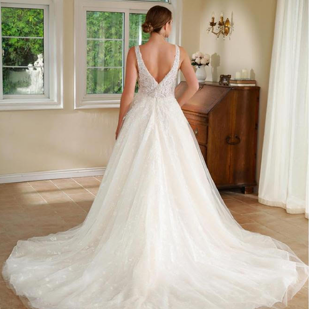 
                      
                        Tulle Lace Sleeveless Bridal Wedding Gown
                      
                    