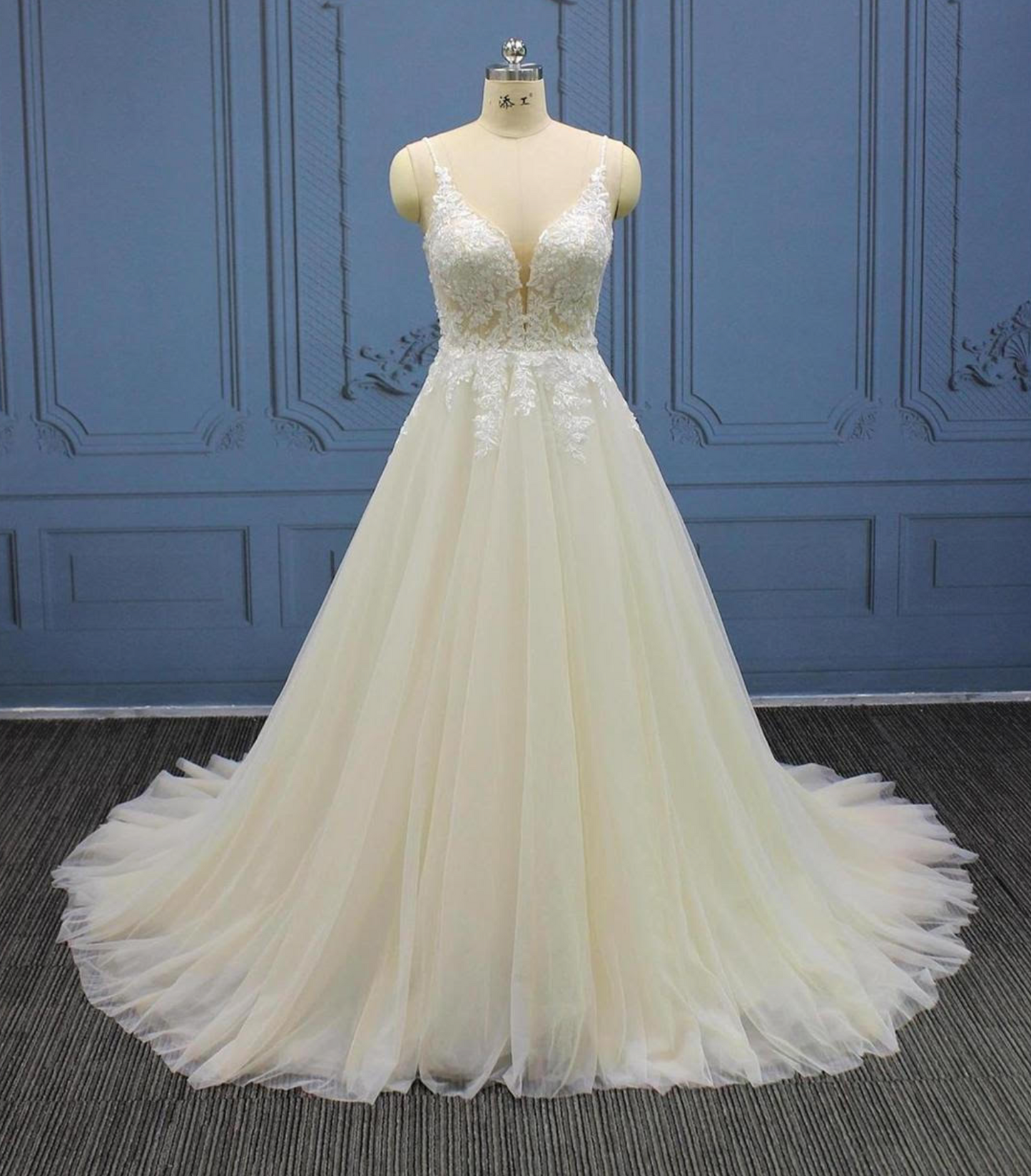 Tulle Garden Party Lace A Line Bridal Gown