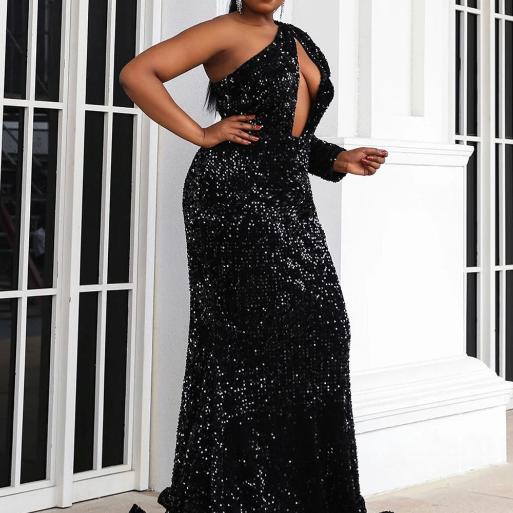 
                      
                        Black Sequin Plus Size Party Dress One Shoulder Cutout Bodycon Maxi Gown
                      
                    