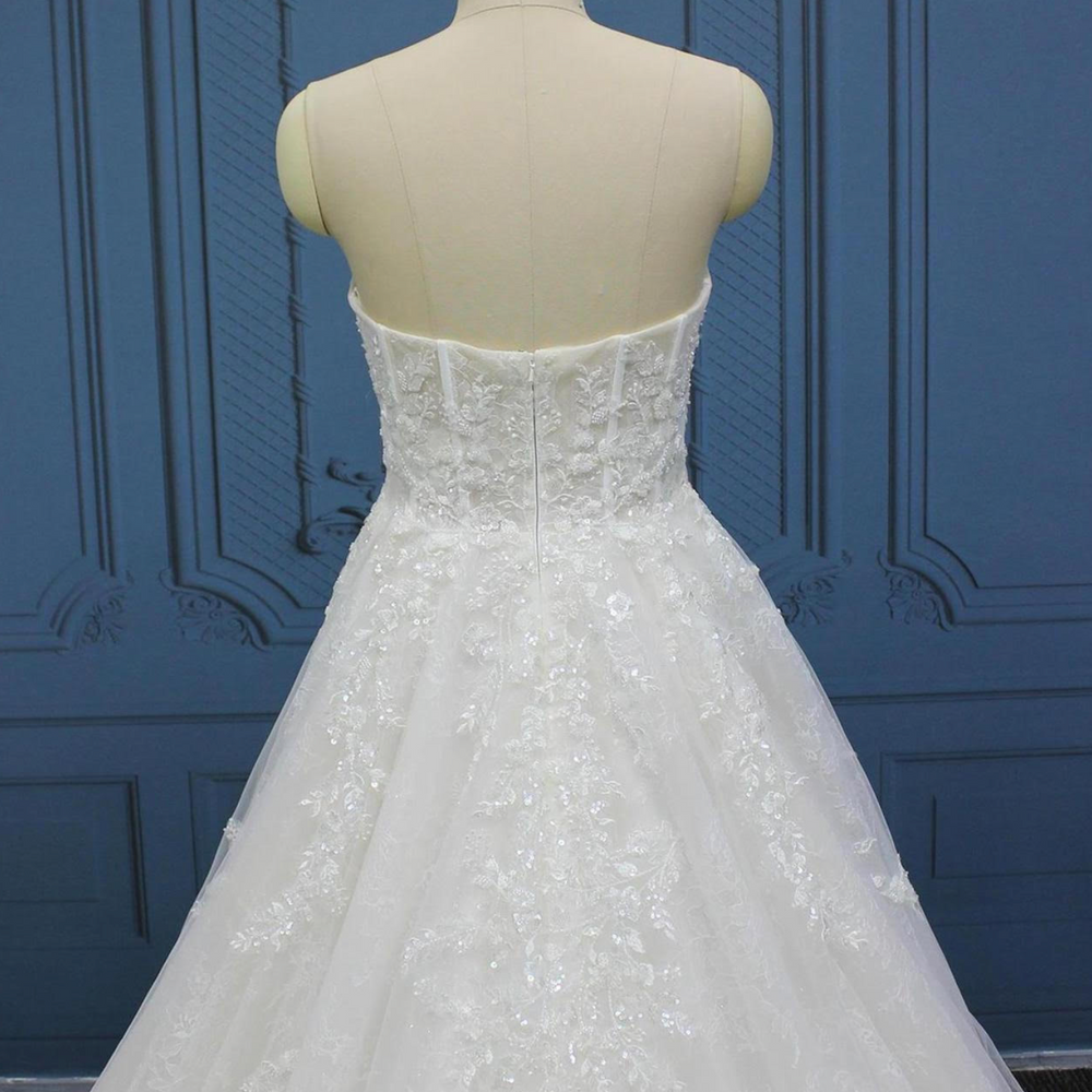 
                      
                        Beaded Sweetheart Sleeveless A Line Bridal Wedding Gown
                      
                    