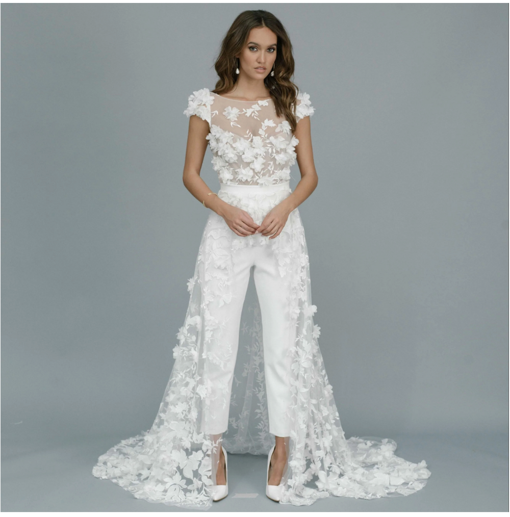 Backless Wedding Jumpsuit 3D Floral Lace Train Bridal Pants Suit