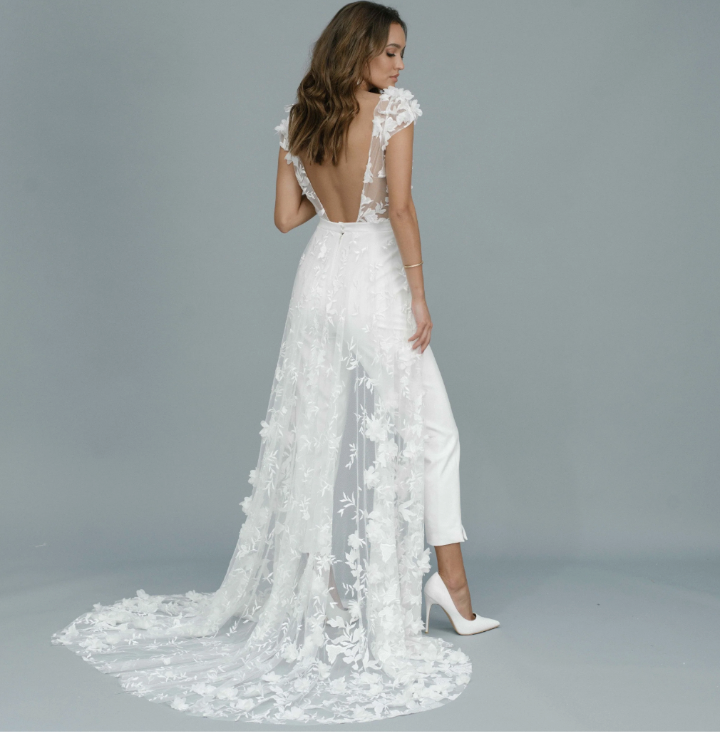 Backless Wedding Jumpsuit 3D Floral Lace Train Bridal Pants Suit