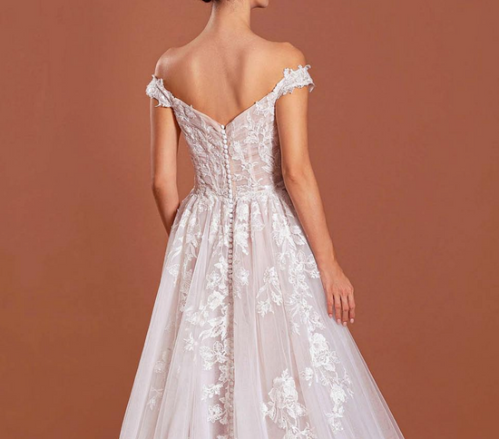 Tulle Lace Button Back A Line Wedding Dress