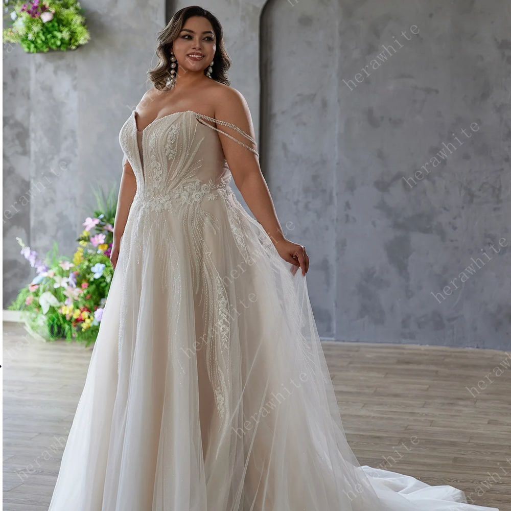 
                      
                        Plus-size Dream: Off-shoulder Tulle Gown with Bead Embroidery
                      
                    