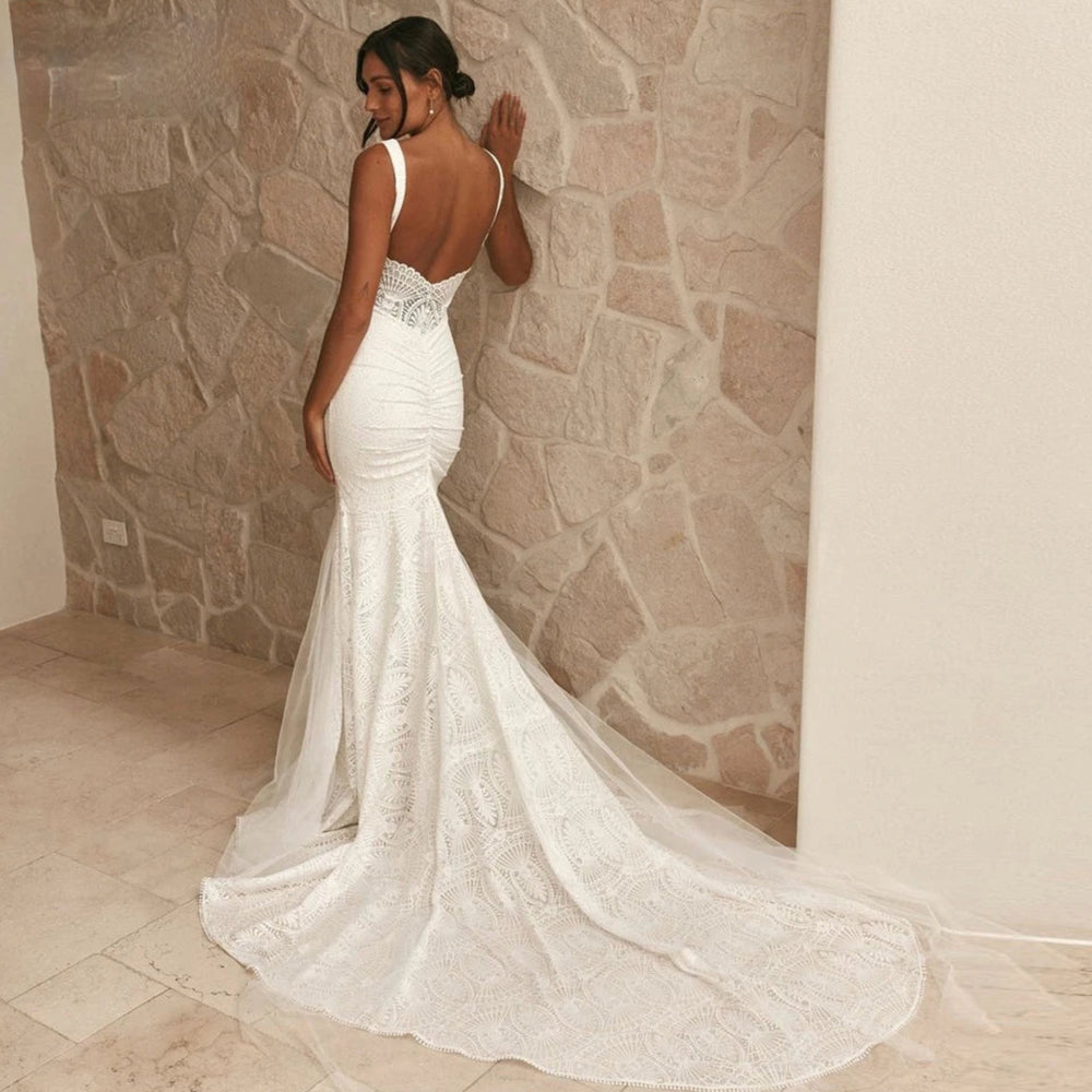 Backless Boho Wedding Dress Mermaid Lace V Neck Rustic Garden Bridal Gown