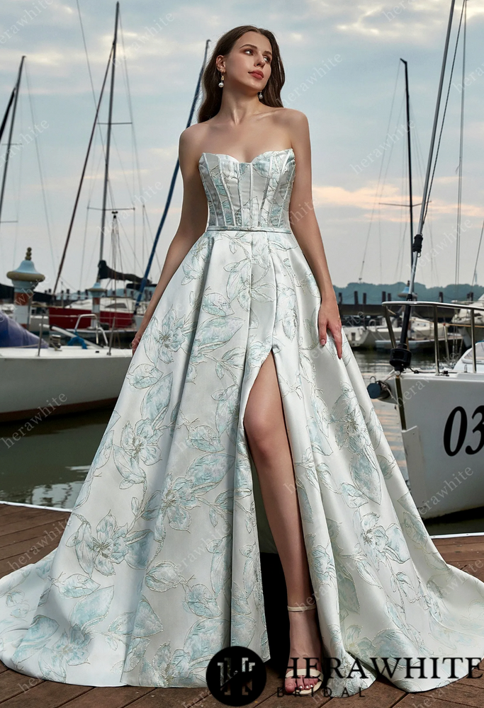 
                      
                        Satin Sleeveless A-Line Split And Grace Wedding Dress
                      
                    