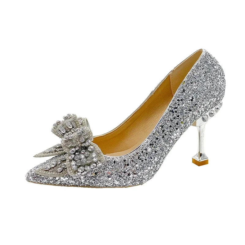 
                      
                        Rhinestone Wedding Shoes New Year Shoes Luxury Buckle Decorative Banquet High Heels
                      
                    