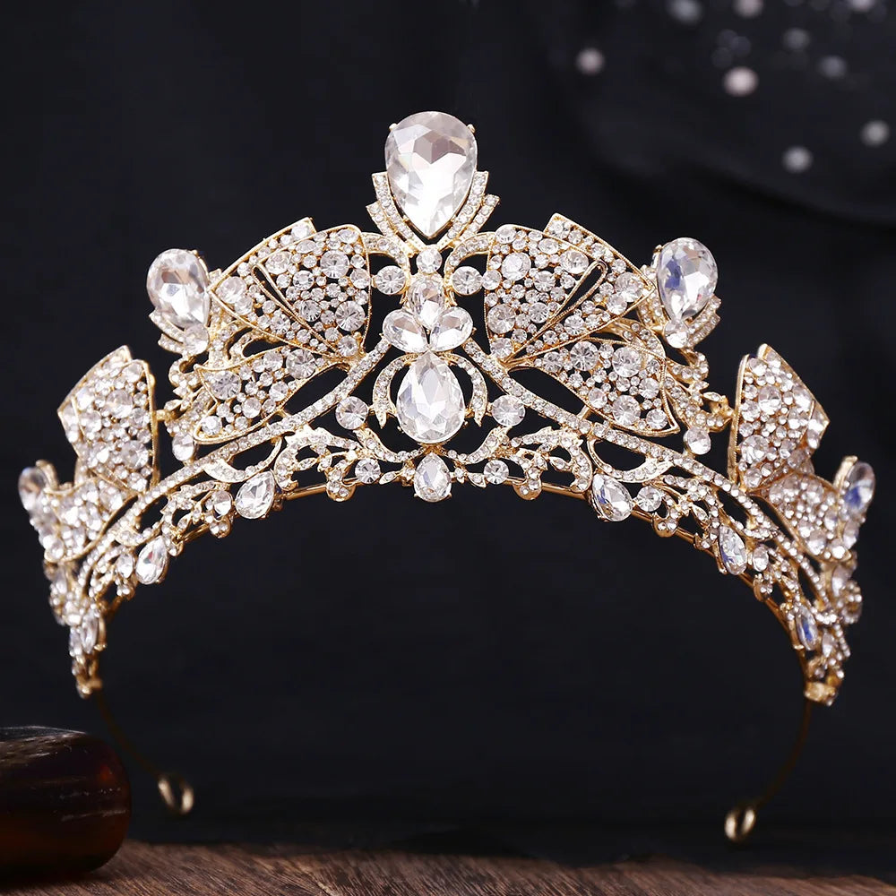
                      
                        Butterfly Crystal Crown Rhinestone Princess  Tiara Hair Accessories, this stunning oversized tiara features brilliantly cut crystals arranged in a mesmerizing mirrored illusion pattern
                      
                    