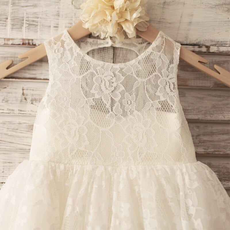 
                      
                        Elegant Flower Girl Dress Organza Ball Gown Lace O-Neck Party Dress
                      
                    