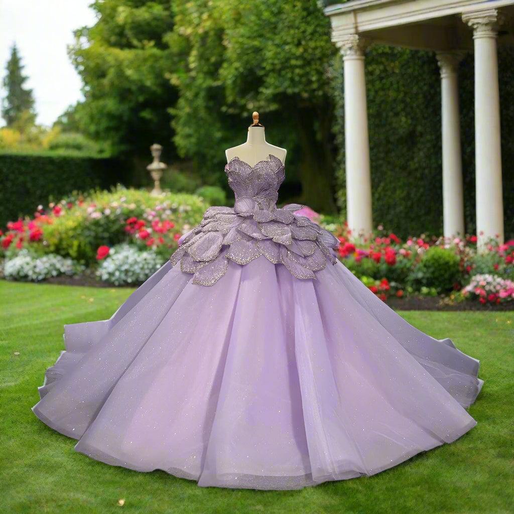 Purple Lilac Quinceanera Dress Puffy Ball Gown Lace Up Sleeveless Sweet 16 Dress