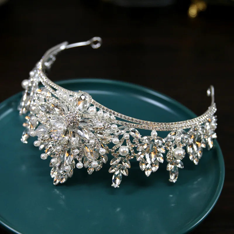 
                      
                        Head Jewel Crystal Royal  Silver Tiara Crown Accessory
                      
                    