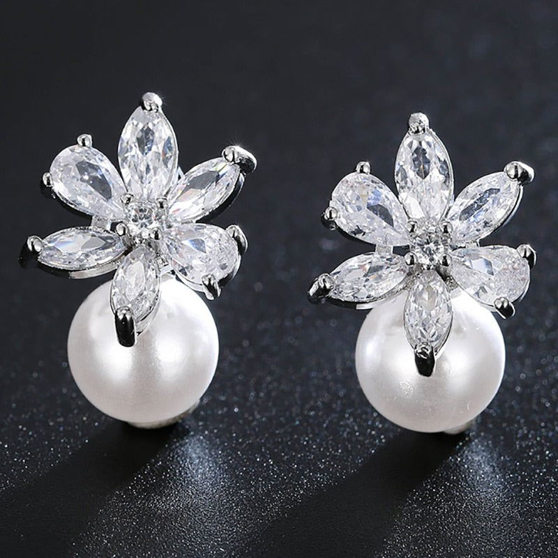 
                      
                        Fashion Imitation Pearl Drop Cubic Zirconia Wedding Earrings
                      
                    