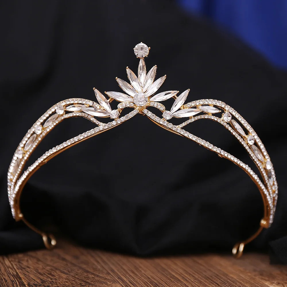 
                      
                        Cute Crystal Crown Tiara For Women Princess  Party Prom Hair Accessories
                      
                    