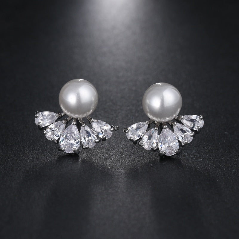 
                      
                        Fashion Imitation Pearl Drop Cubic Zirconia Wedding Earrings
                      
                    