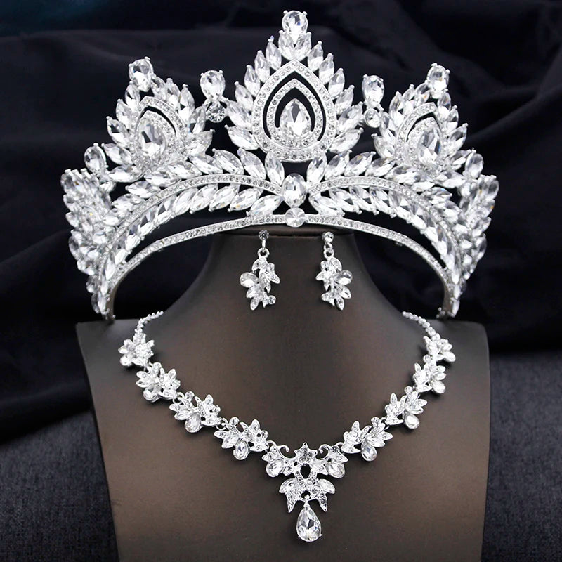 
                      
                        3 Pcs  Tiara Crown Bridal Birthday Party  Jewelry Sets Necklace Earrings Costume Accessories
                      
                    