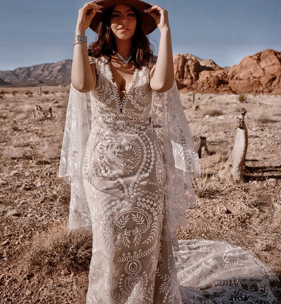 Gorgeous Boho Bohemian V-Neck Open Back Lace Sweep Train Wedding Bridal Dress
