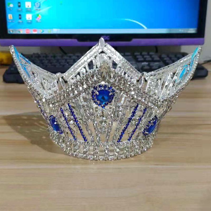 Load image into Gallery viewer, Luxury Full Round  Tiara Petite Mini Princess Crown
