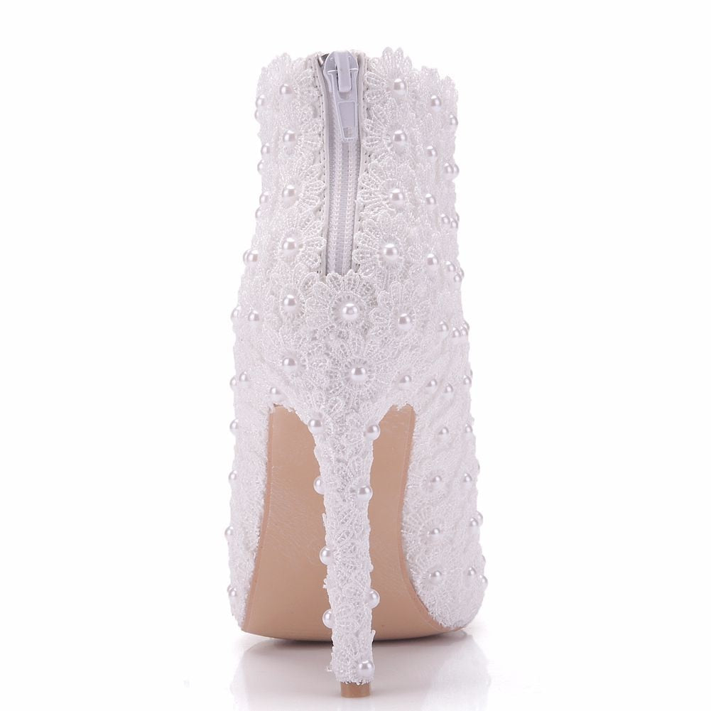 Crystal Queen Sexy Fashion White Lace Party Boots