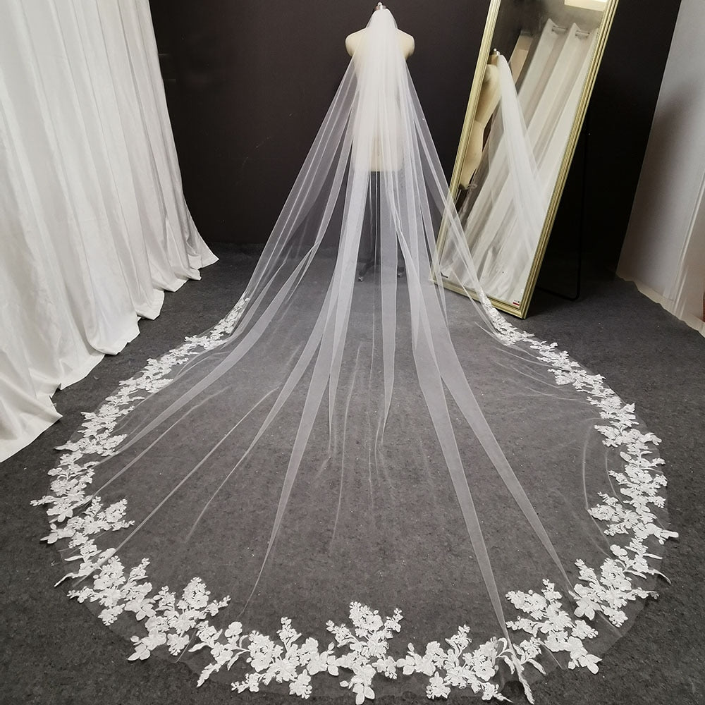Long Lace Wedding Veil 3 Meters Long Cathedral Bridal Veil with Hair Comb