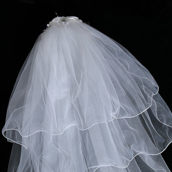 Load image into Gallery viewer, White Flower Pearl Bridal Veil 4 Ribbon Edge Wedding Veil With Comb

